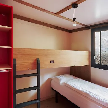 אתר קמפינג Cala Pola *