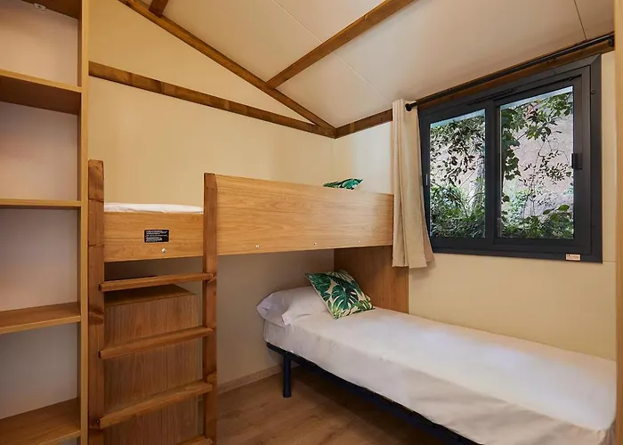 Campsite Cala Pola *